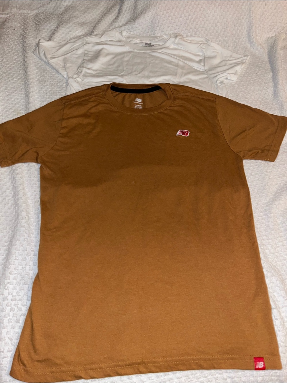 New Balance Men’s Brown Short Sleeve Crew T-Shirt with White Undershirt